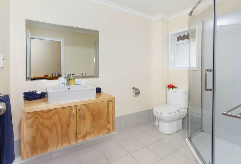 هتل Club Raro Resort  Adults Only