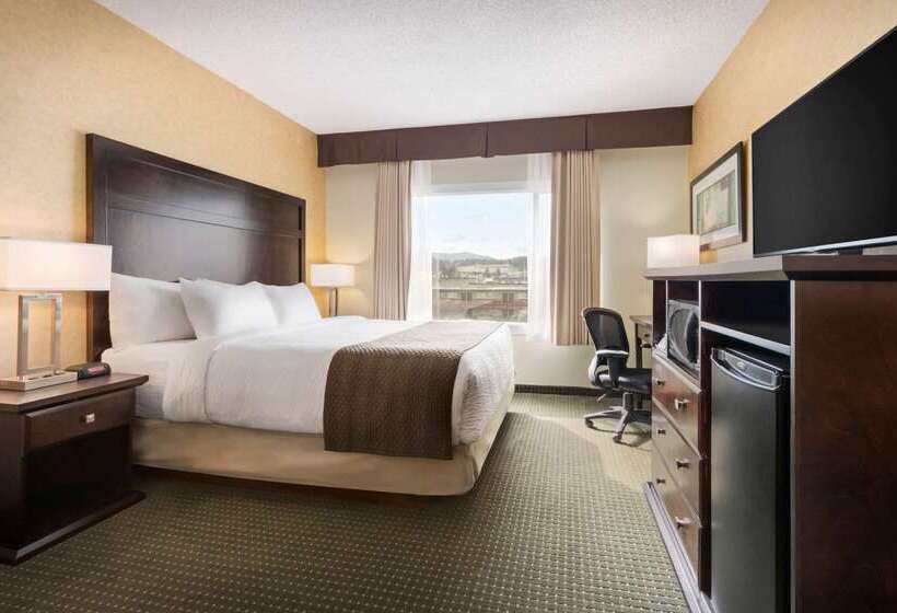 בית מלון כפרי Days Inn By Wyndham Cranbrook Conference Centre