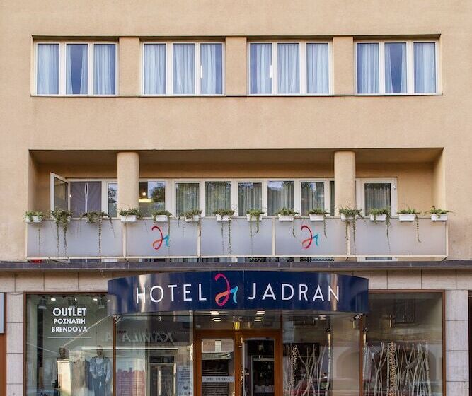בית מלון כפרי Jadran