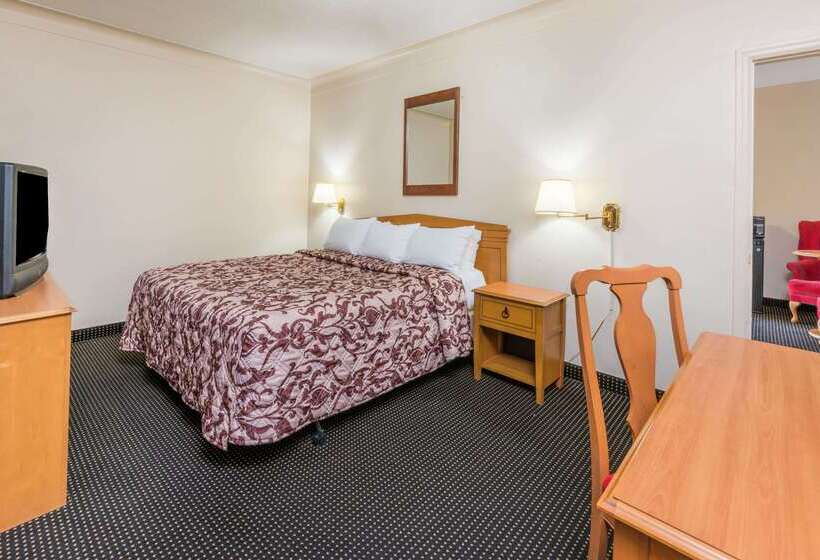 هتل Knights Inn London Ontario