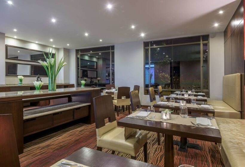 هتل NH Collection Bogota Hacienda Royal