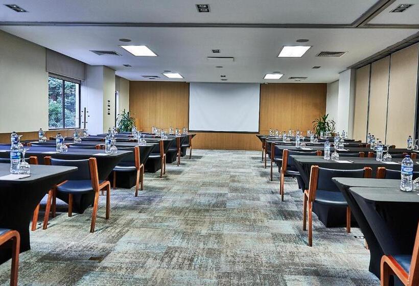 هتل Poblado Plaza