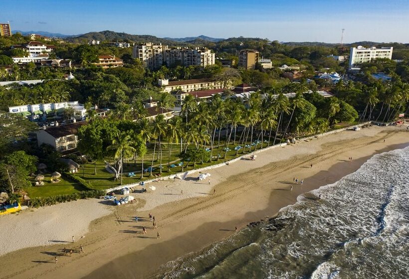 هتل Tamarindo Diria Beach Resort
