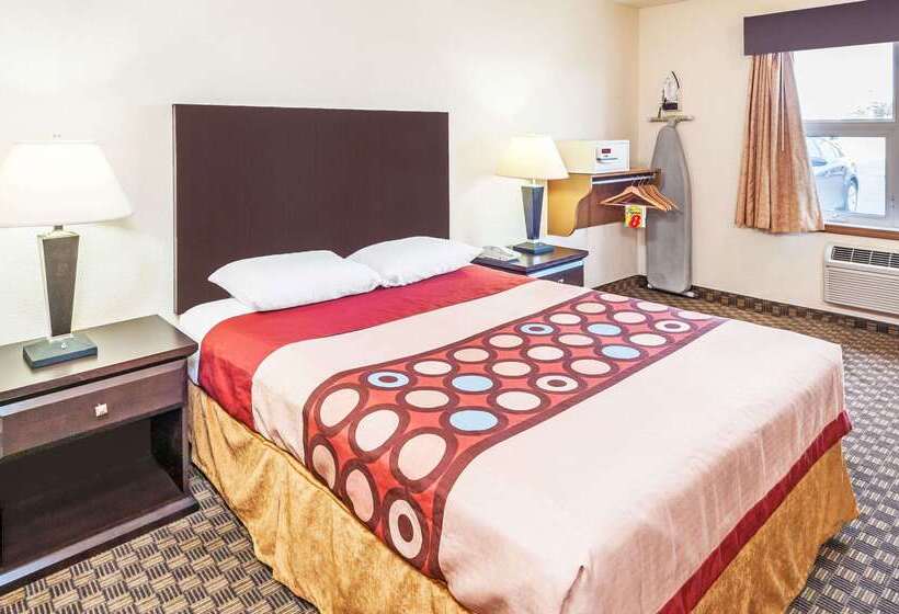 فندق على الطريق Super 8 By Wyndham Calgary/airport