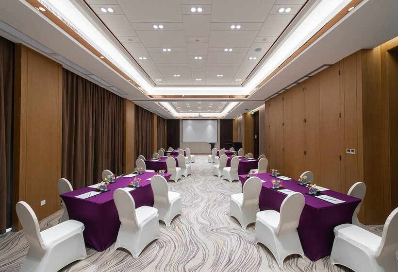 Otel Holiday Inn Wuhan Riverside, An Ihg