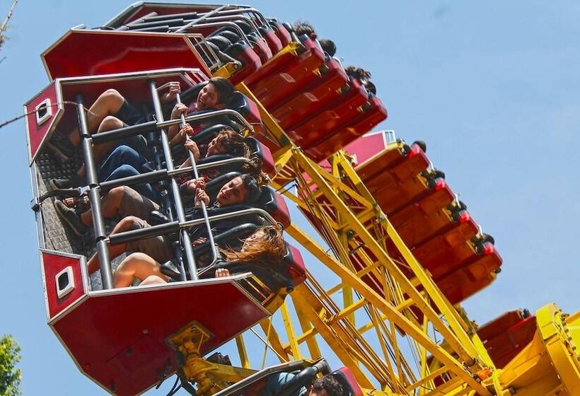 Park Plaza Apartments