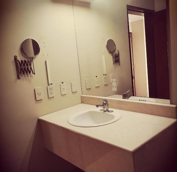 هتل Edificio Akros