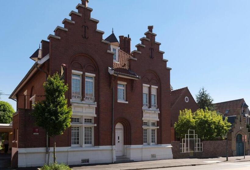 فندق Logis   Belle Hôtel, Lille Ouest