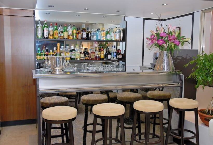 فندق Hôtel Comté De Nice