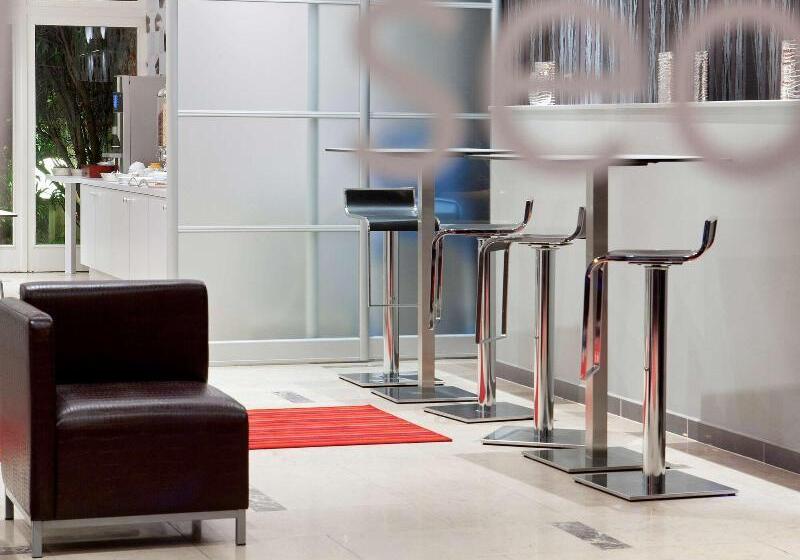 호텔 Grand Hôtel Niort Centre