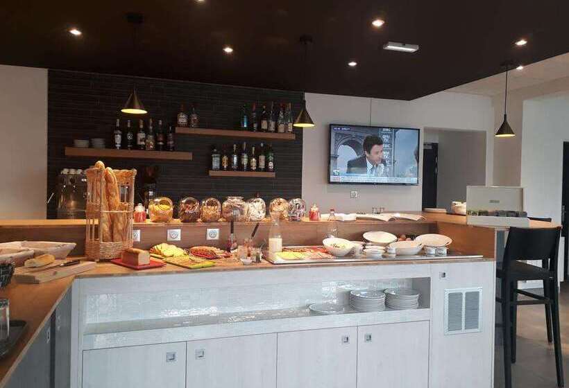 Brit Hotel Reims La Neuvillette