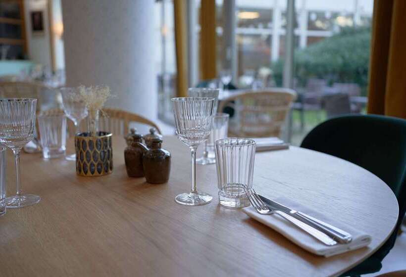 هتل Best Western Plus Paris Saclay