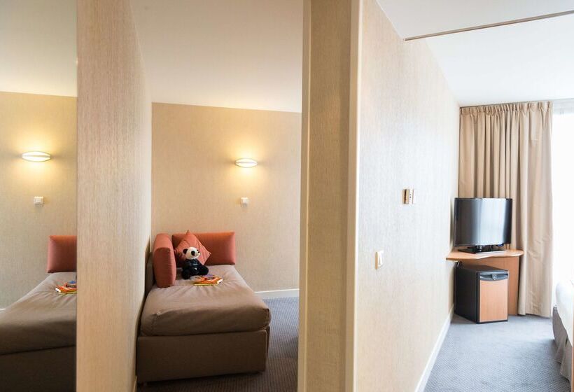 هتل Best Western Plus Paris Saclay
