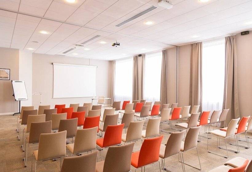 هتل Best Western Plus Paris Saclay