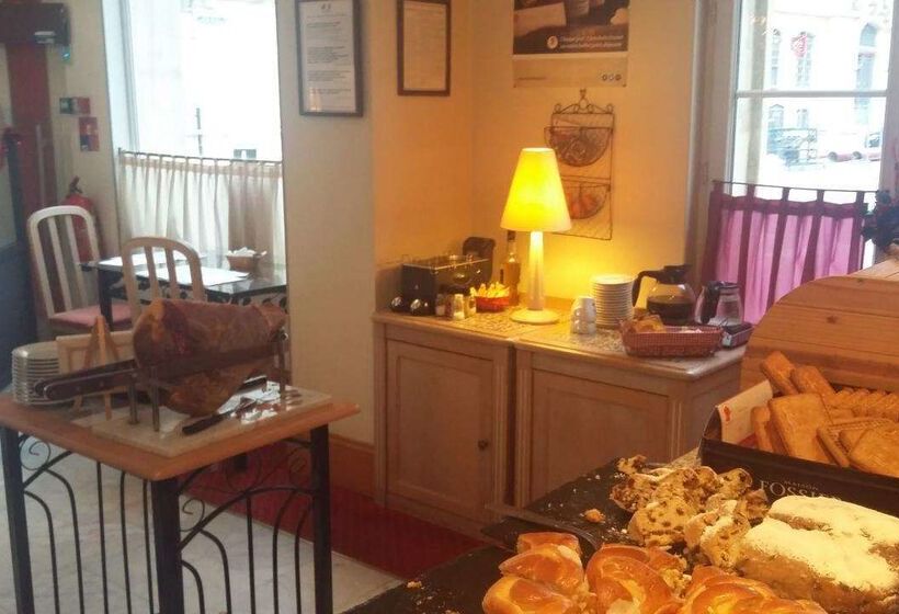 Brit Hotel Aux Sacres Reims Centre