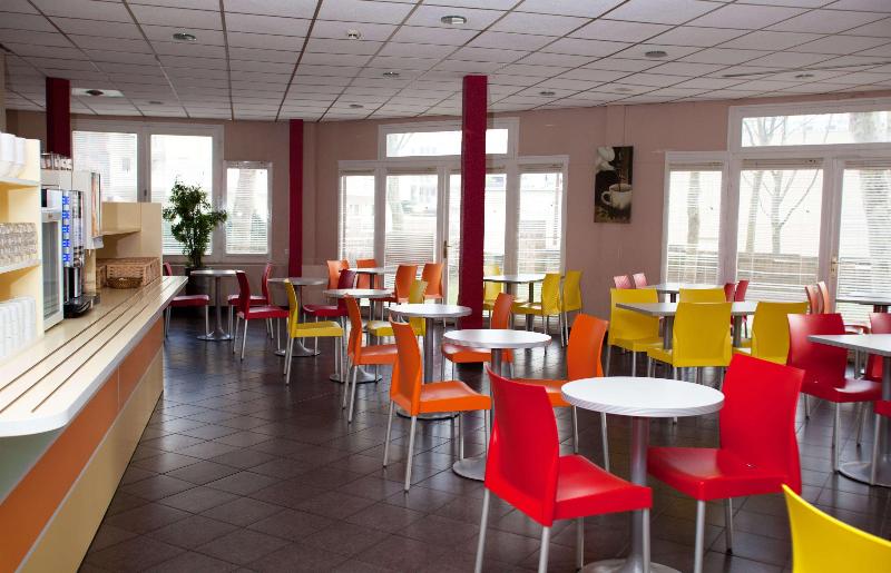 فندق F1 Cergy