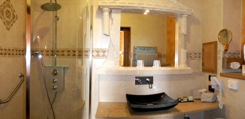 هتل Hostellerie Du Vieux Cordes