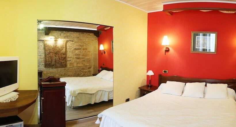 هتل Hostellerie Du Vieux Cordes