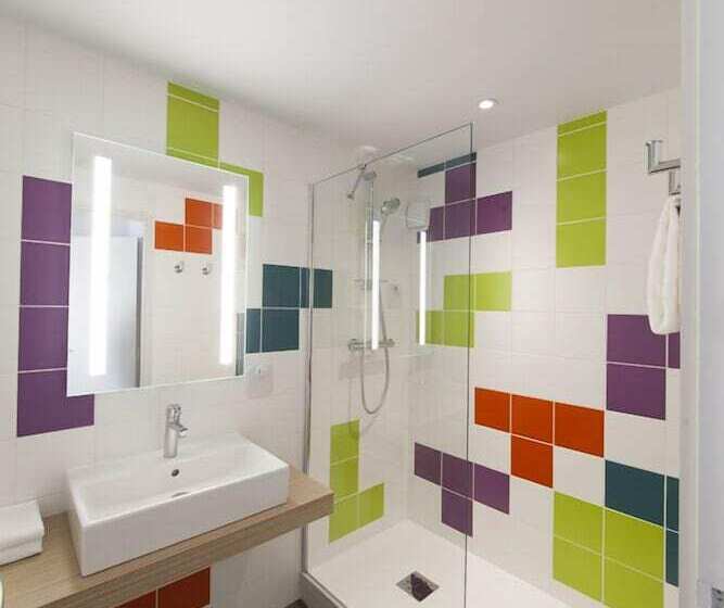 בית מלון כפרי Ibis Styles Poitiers Nord