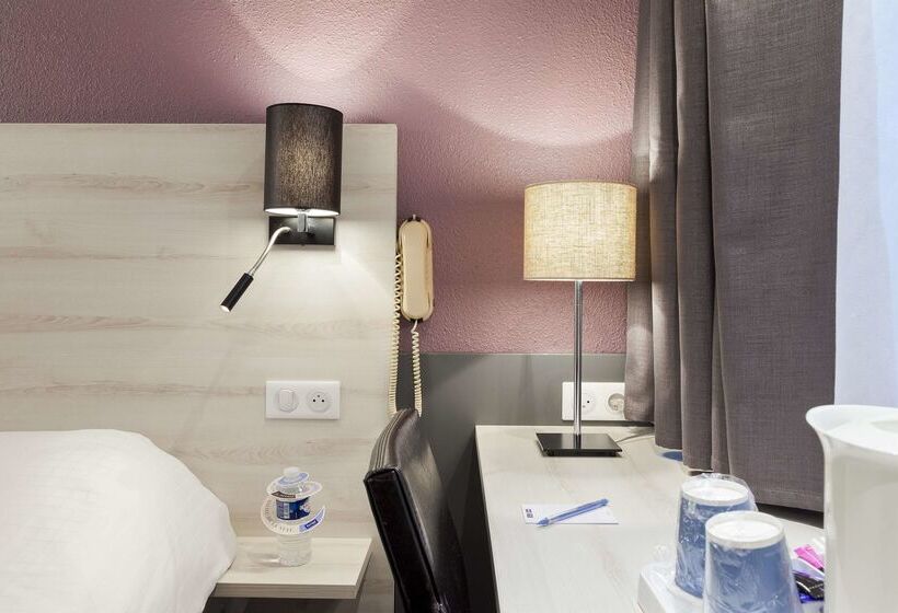 Отель Kyriad Lille Est Villeneuve D Ascq