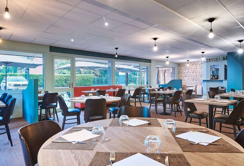 호텔 Kyriad Lille  Mons En Baroeul