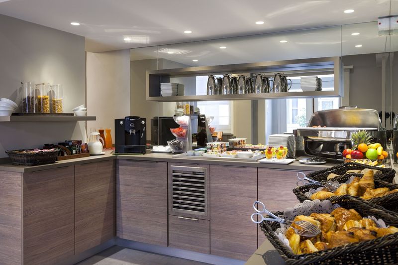 Timhotel Opéra Blanche Fontaine