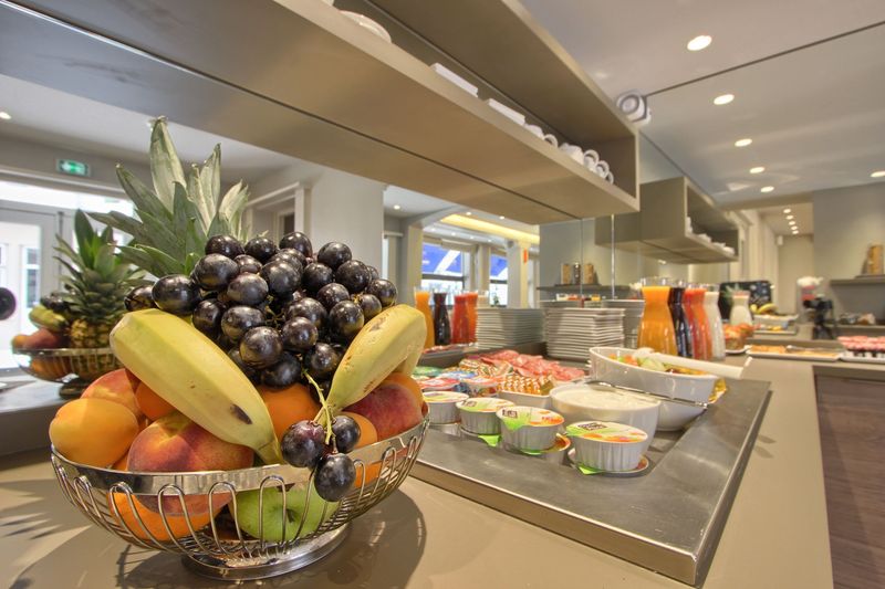 Timhotel Opéra Blanche Fontaine