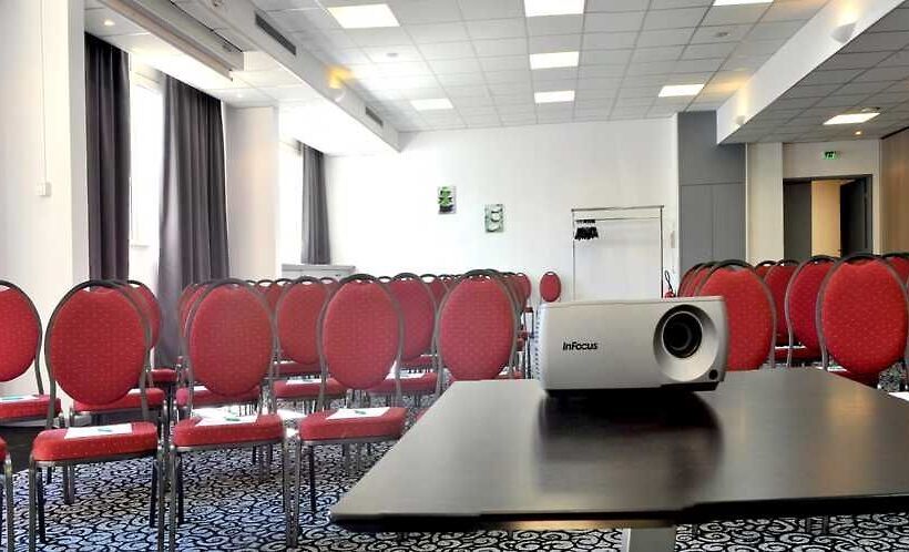 هتل Hôtel Birdy By Happyculture