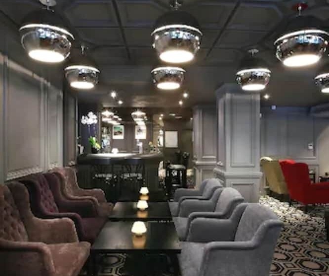 هتل Le Cinq Hyper  Centre