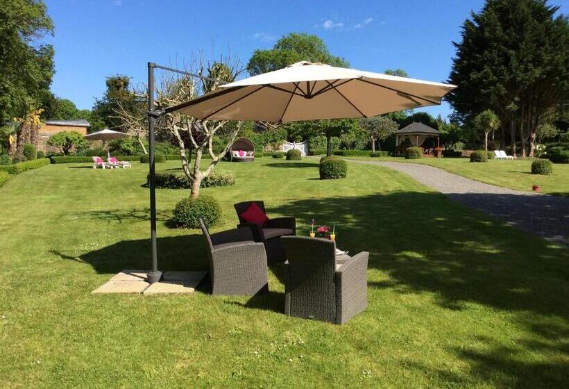 בית מלון כפרי Manoir De Kertalg