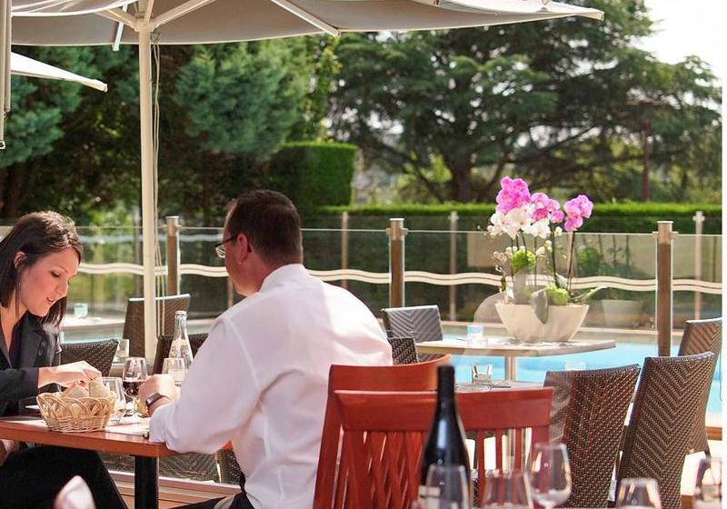 בית מלון כפרי Mercure Ile de Nantes