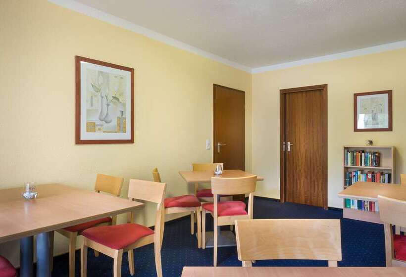 هتل Acora Bonn Living The City