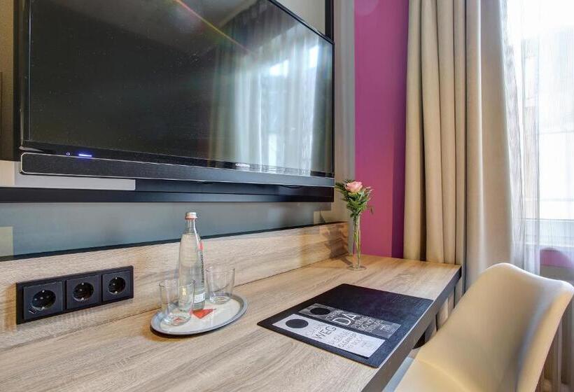 هتل Boutique 003 Köln Am Dom, Trademark Collection By Wyndham