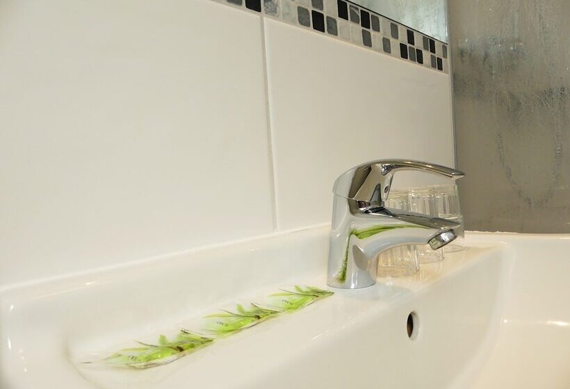 هتل Callas  Am Dom