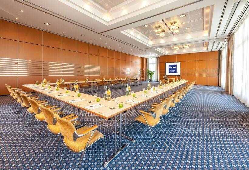 בית מלון כפרי Dorint Am Nürburgring Hocheifel