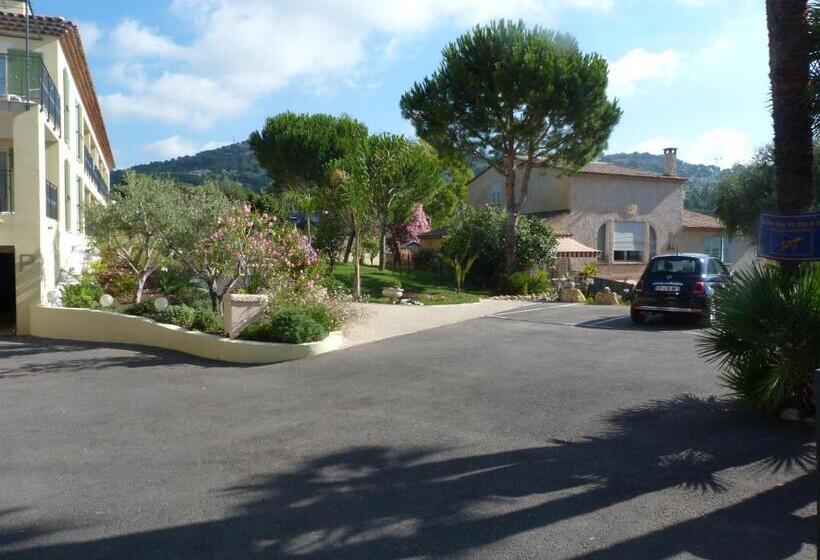 호텔 La Bastide De L'oliveraie