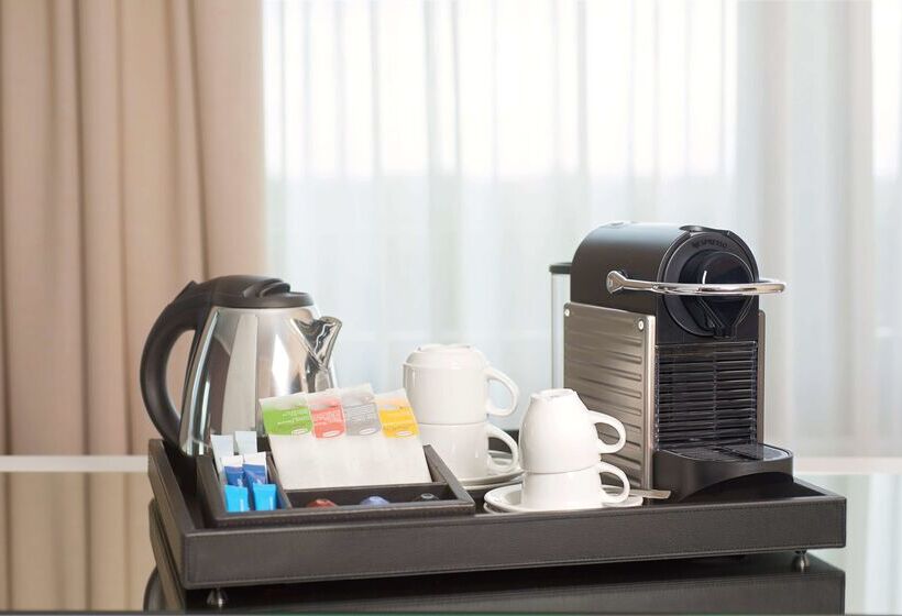 هتل NH Stuttgart Airport