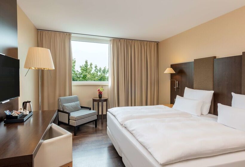 هتل NH Stuttgart Airport