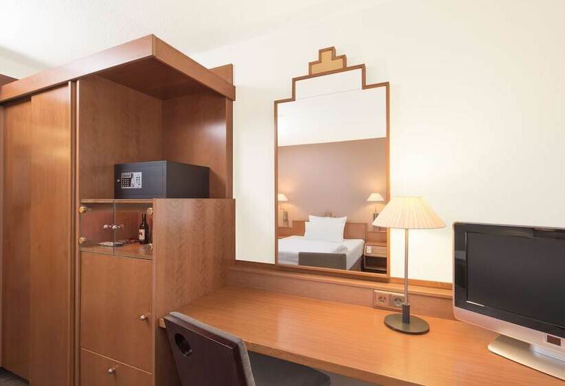 هتل Spark By Hilton Stuttgart Sindelfingen