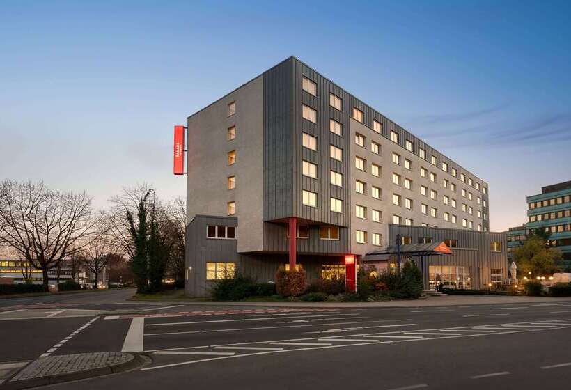 فندق Ramada By Wyndham Bottrop City