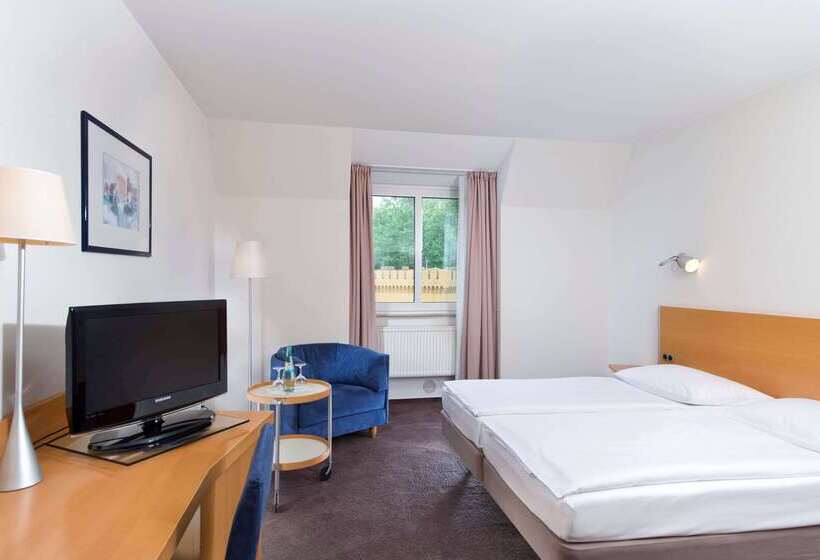 هتل Wyndham Garden Potsdam