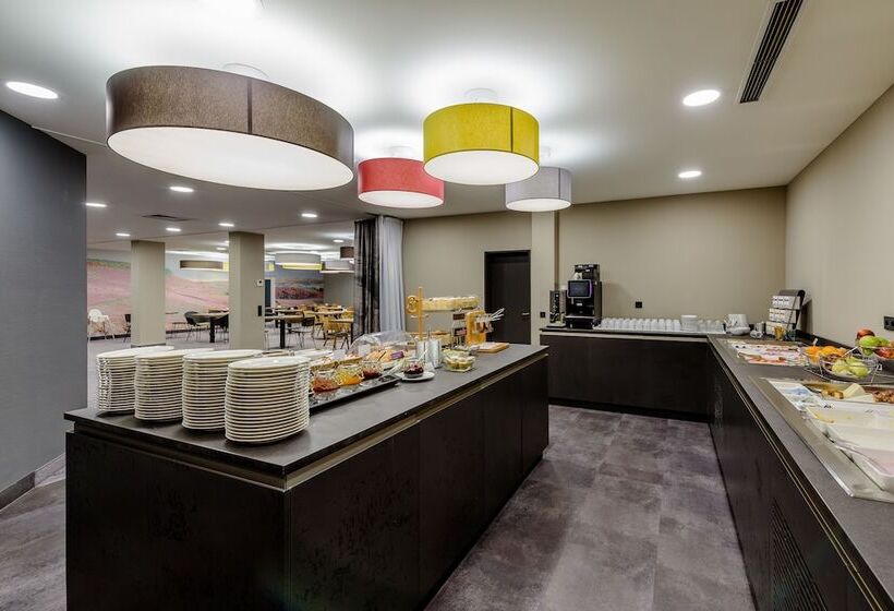 Резиденция Mercure Stuttgart Zuffenhausen