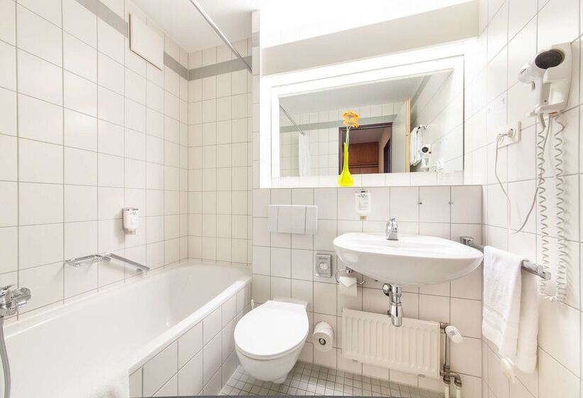 בית מלון כפרי Acora Leipzig Living The City