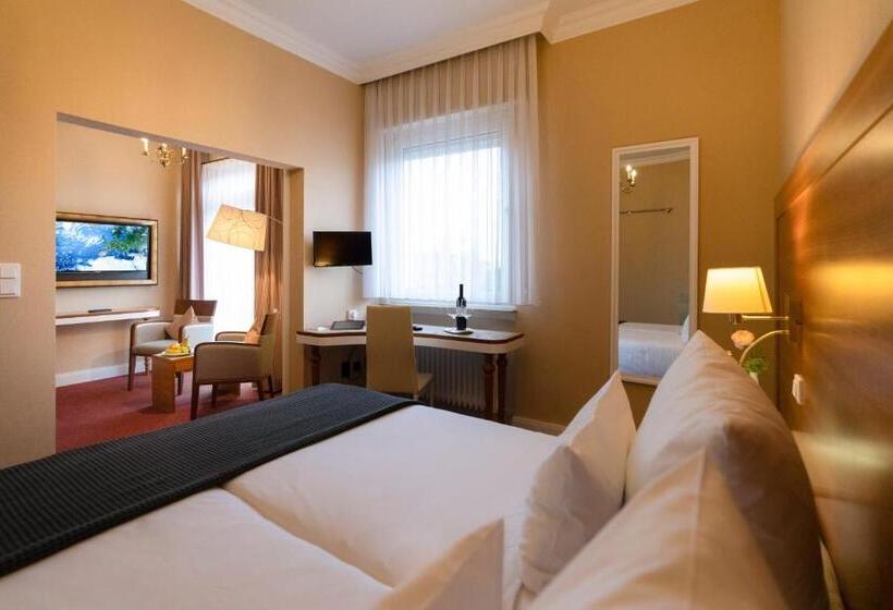 هتل Kleiner Riesen