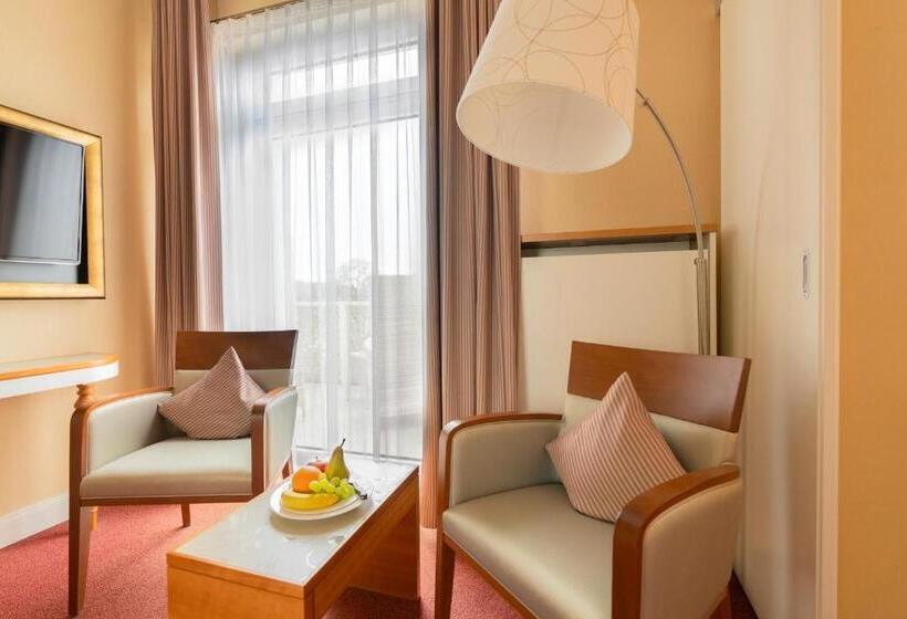 هتل Kleiner Riesen