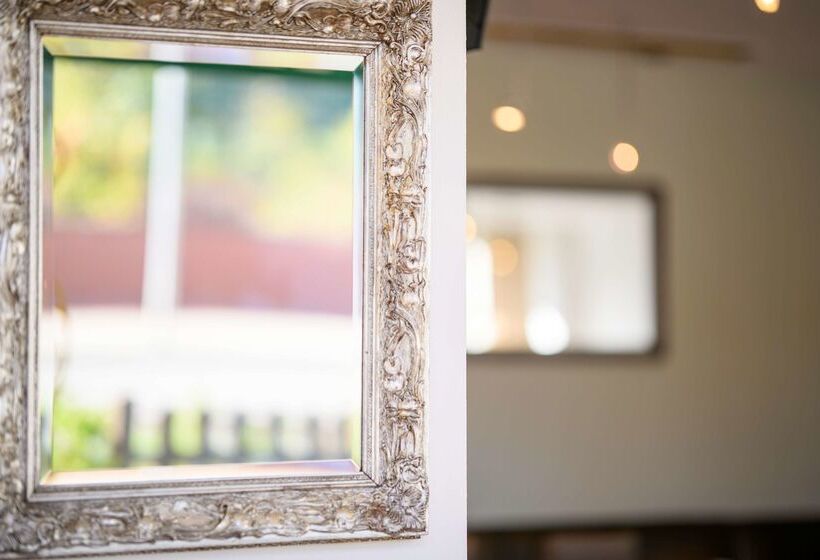 هتل Ambiente Langenhagen Hannover By Tulip Inn