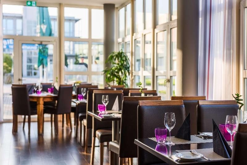 هتل Courtyard By Marriott Dortmund