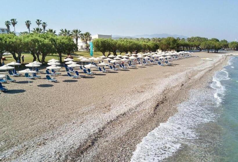 استراحتگاه Doreta Beach