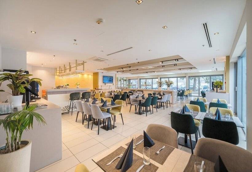 Expo Tower By Mellow Mood Hotels