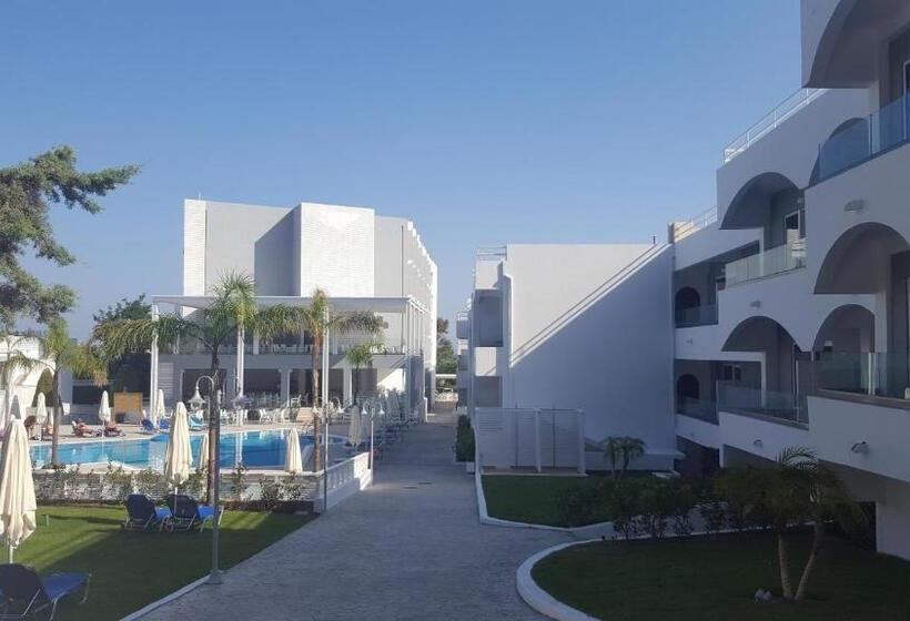 هتل Oceanis Park